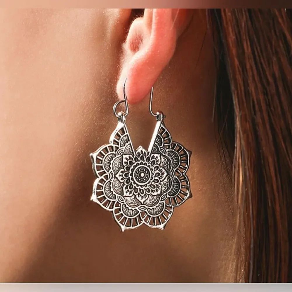 Silver boho hoop earrings A240
